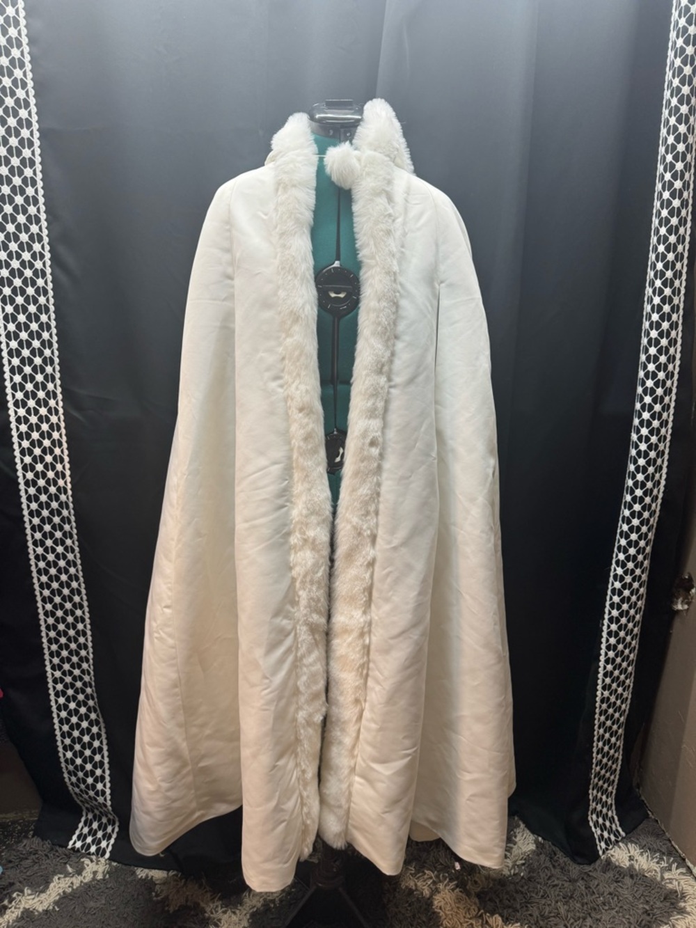 David's Bridal White Bridal Capelet with Faux Fur Trim